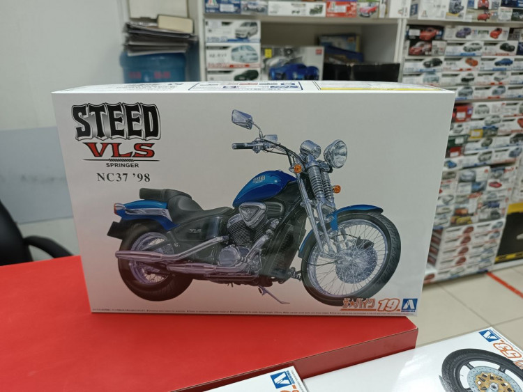 06608 Honda Steed VLS '98 1:12 Aoshima
