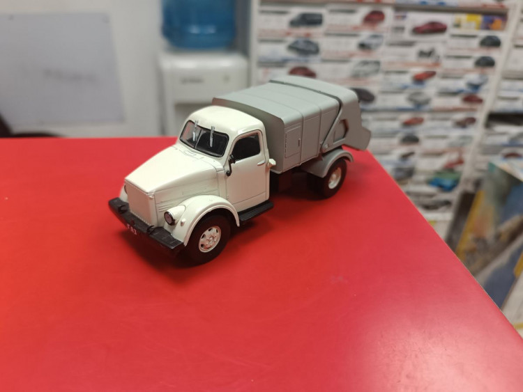 АНС: ГАЗ-51 (93М) вывоз мусора 1:43 Deagostini 