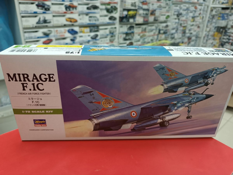 00234 Истребитель французских ВВС MIRAGE F.1C