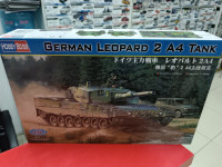 82401 German Leopard 2 A4 tank  1:35 Hobby Boss