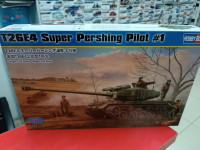 82426  T26E4 Super Pershing, Pilot #1 1:35 Hobby Boss