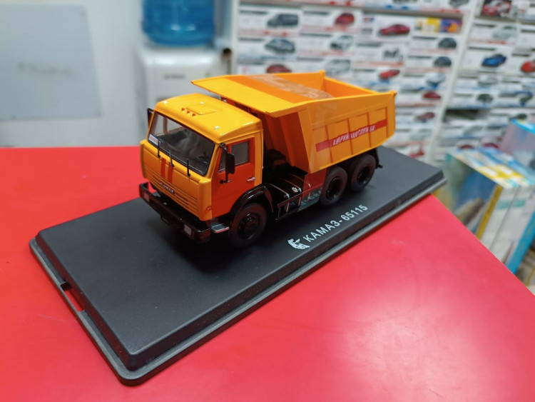 КАМАЗ 65115 самосвал аварийная служба 1:43 SSM