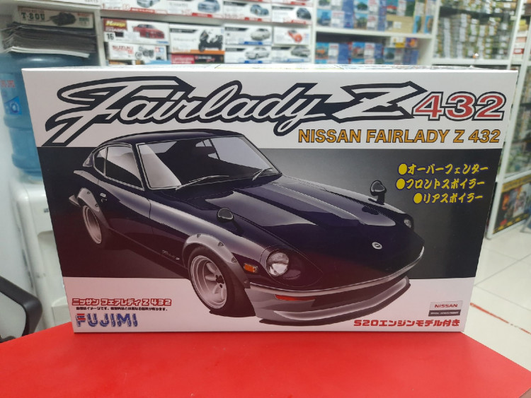 038421 Nissan Fairlady Z432