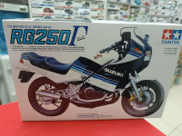 14024 Suzuki RG250 Gamma