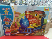 5217 Игрушка-конструктор. Паровозик