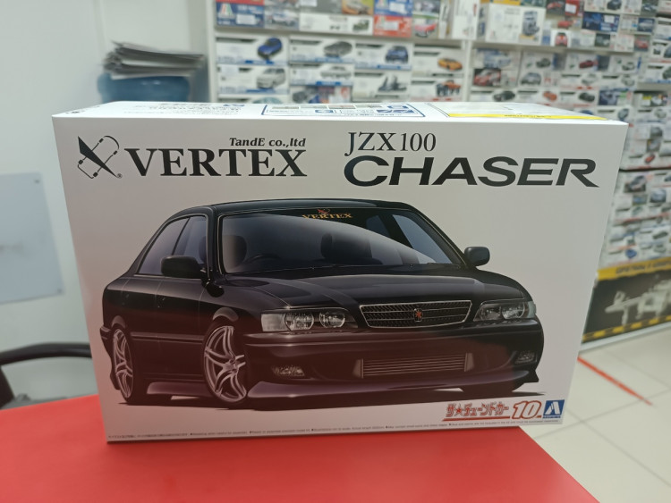 05981 Toyota Chaser Tourer V VERTEX JZX100 '98 1:24 Aoshima