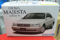 05751 Toyota Crown Majesta UZS141 '91 1:24 Aoshim