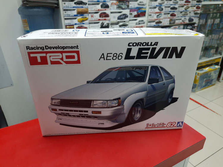 05798 Toyota Corolla Levin TRD AE86 '83 1:24 Aoshima