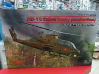 32060 Американский ударный вертолет, AH-1G Cobra (раннего производства)