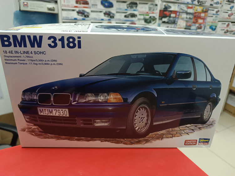 20320 Автомобиль BMW 318i