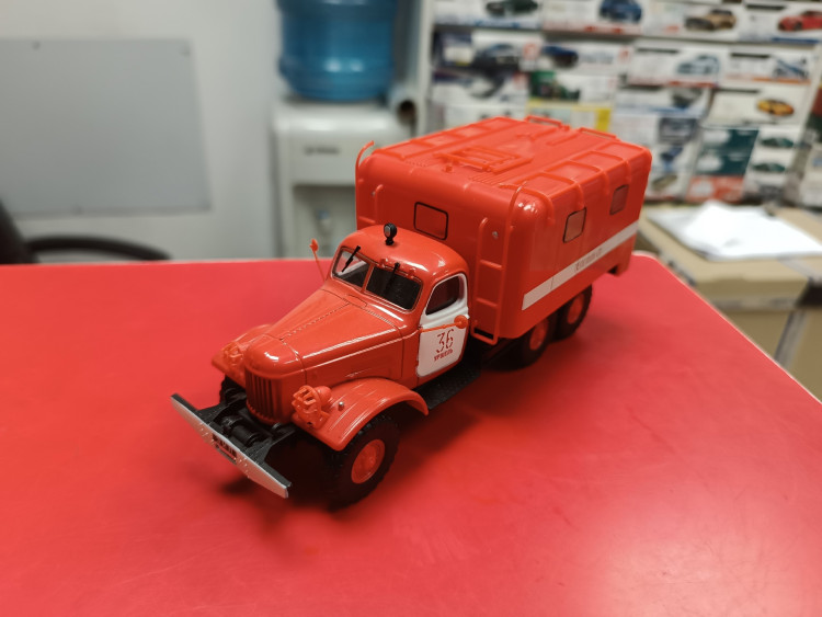 Автолегенды СССР: Грузовики №33, АР-2 (157К)-121 1:43 Modimio