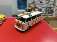 Полицейские Машины Мира №17 - Volkswagen Transporter T2