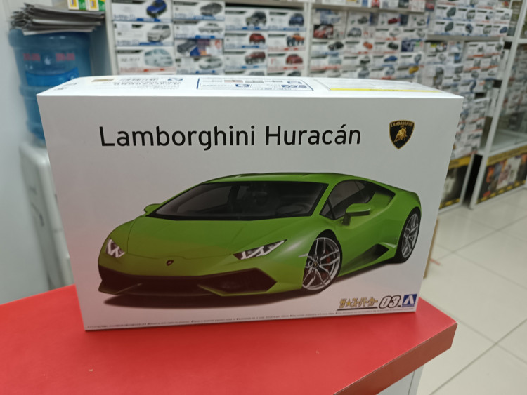 05846 Lamborghini Huracan LP610-4 ’14 1:24 Aoshima