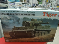 5003 Немецкий танк Tiger I, раннего производства с полным интерьером