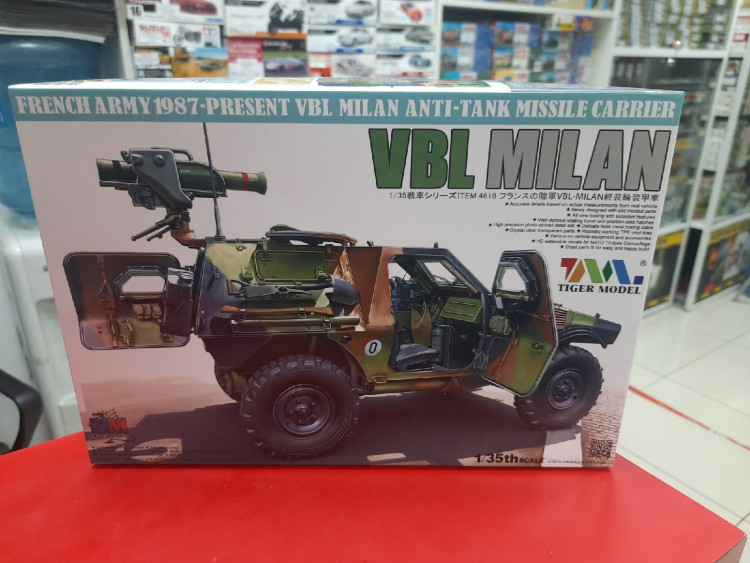 4618 French VBL with Milan Anti-Tank Missile Launcher 1:35 Tiger