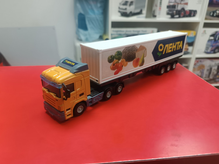 Тягач Scania лента