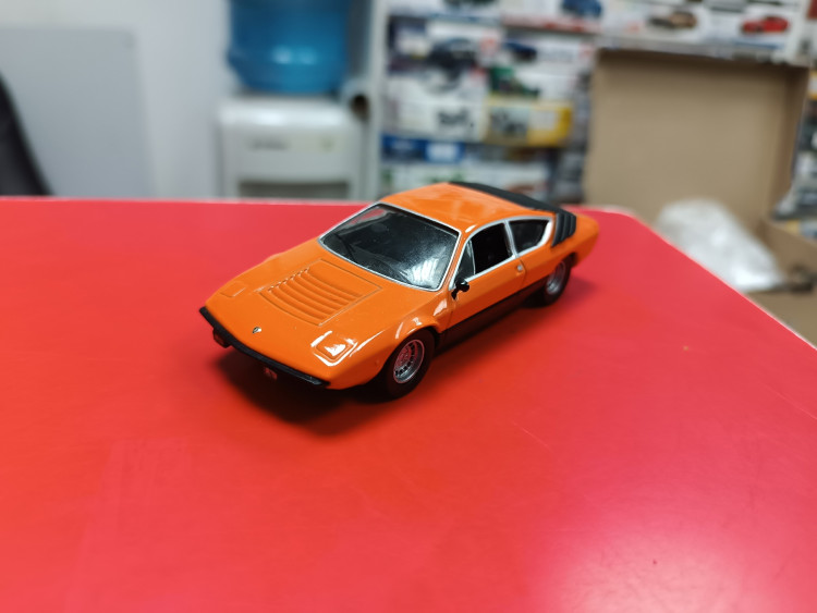 Суперкары №38 Lamborghini Urraco 1:43 Deagostini