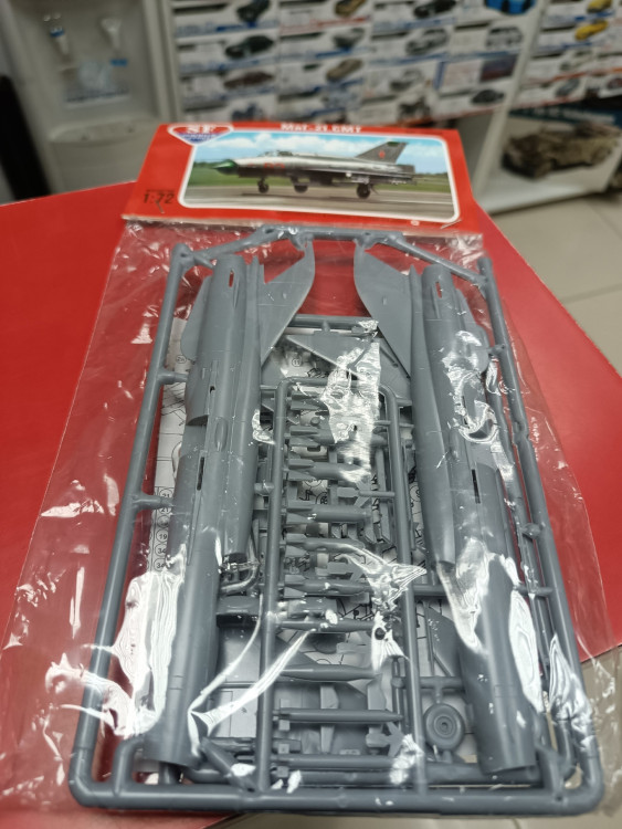 SF-72008 Самолет М-21СМТ