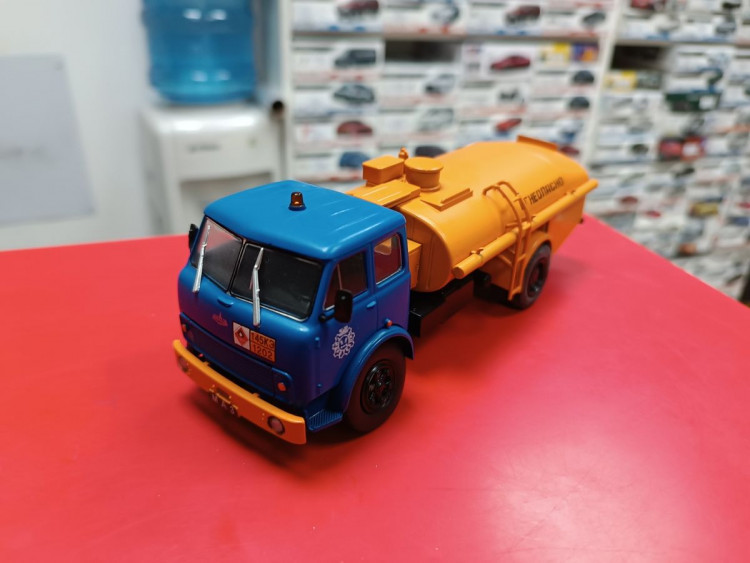 АНС. №71 Топливозаправщик ТЗА-7,5-5334 (МАЗ-5334) 1:43 Deagostini