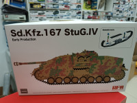5060 Немецкая самоходно-артиллерийская установка Sd.Kfz.167 StuG.IV, раннего производства с рабочими трак