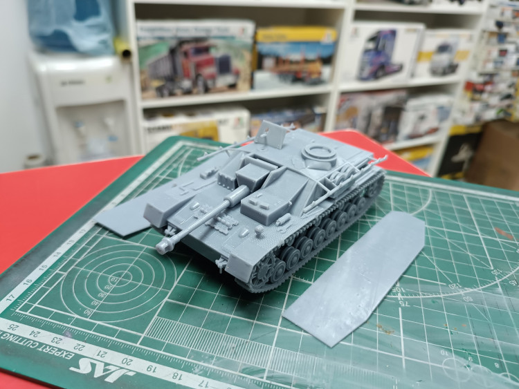 Sturmgeschütz III (StuG III) с экранами 1:43