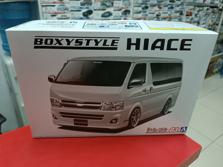 05895 Toyota HiAce BoxStyle TRH200V Super GL '10 1:24 Aoshima