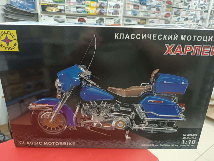 601001  Классический мотоцикл "ХАРЛЕЙ"  1:10