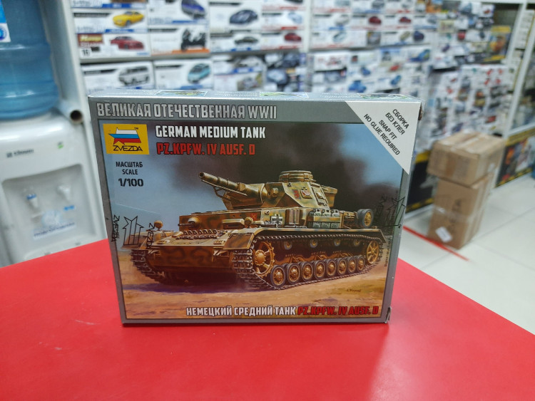 6151 Немецкий  танк Т-IV 1:100 Звезда