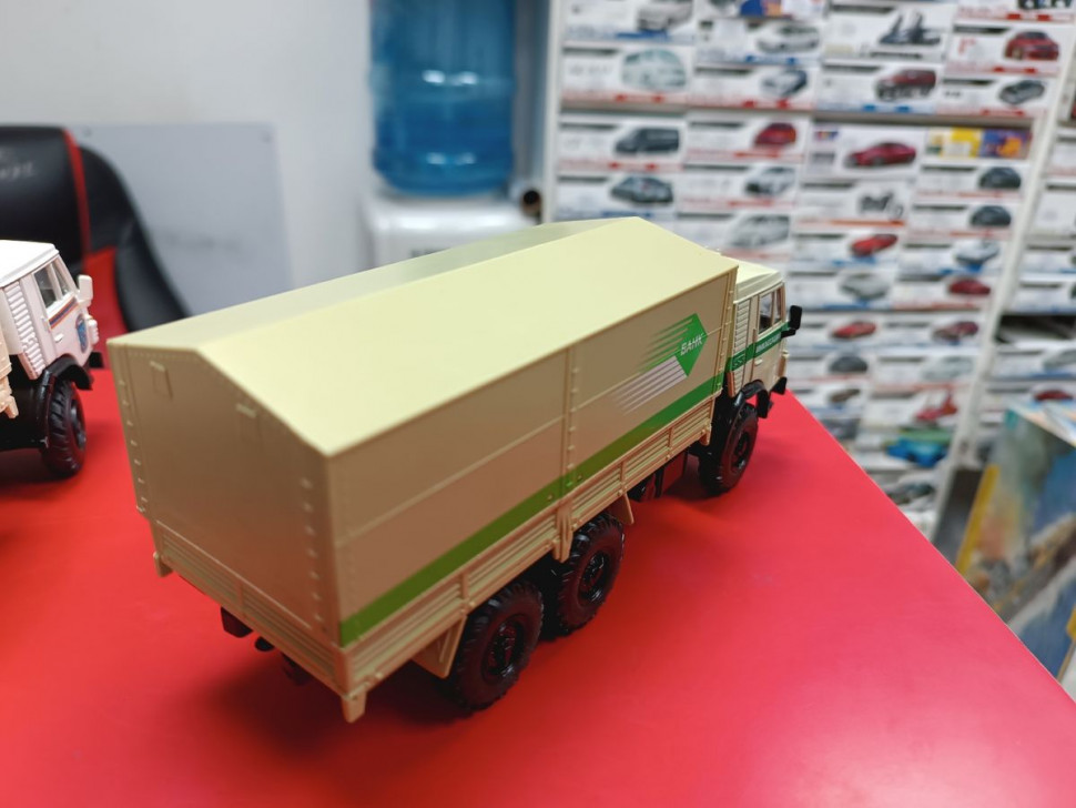КАМАЗ-43105 бортовой инкассация 1:43 Технопарк