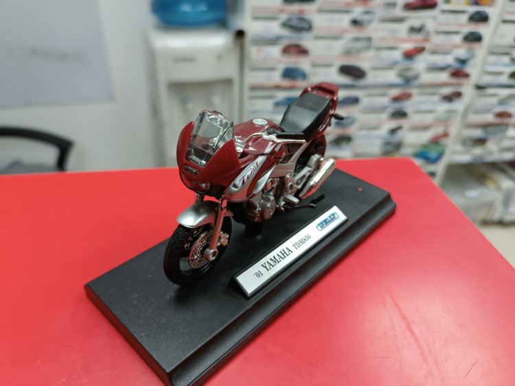 Yamaha TDM850