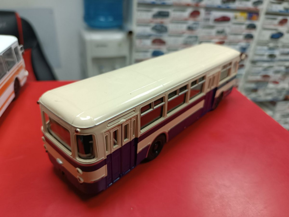 ЛИАЗ-677 1:43 ClassicBUS
