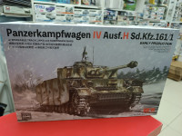 5046 Немецкий средний танк Pz.kpfw.IV Ausf.H раннего выпуска с рабочими траками