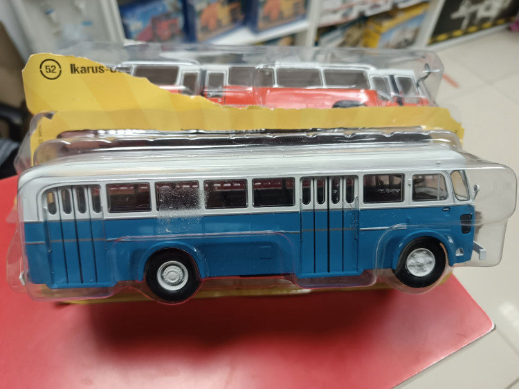 Наши Автобусы №52, Икарус-60