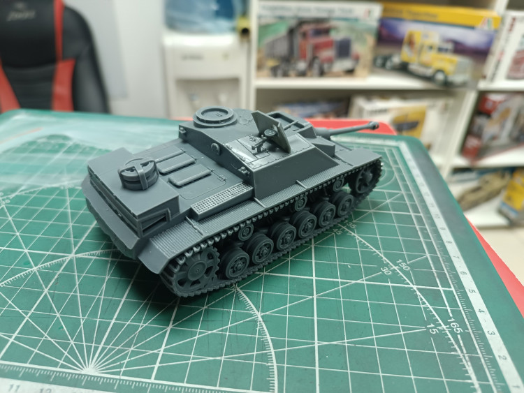 Sturmgeschütz III (StuG III) 1:43