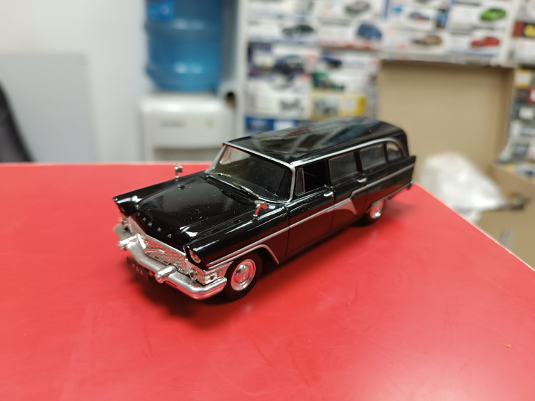 Автолегенды СССР №89 ГАЗ-13С "Чайка" 1:43 Deagostini