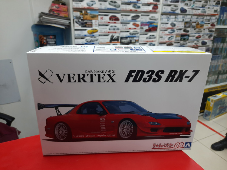 05839 Mazda RX-7 '99 Vertex FD3S 1:24 Aoshima