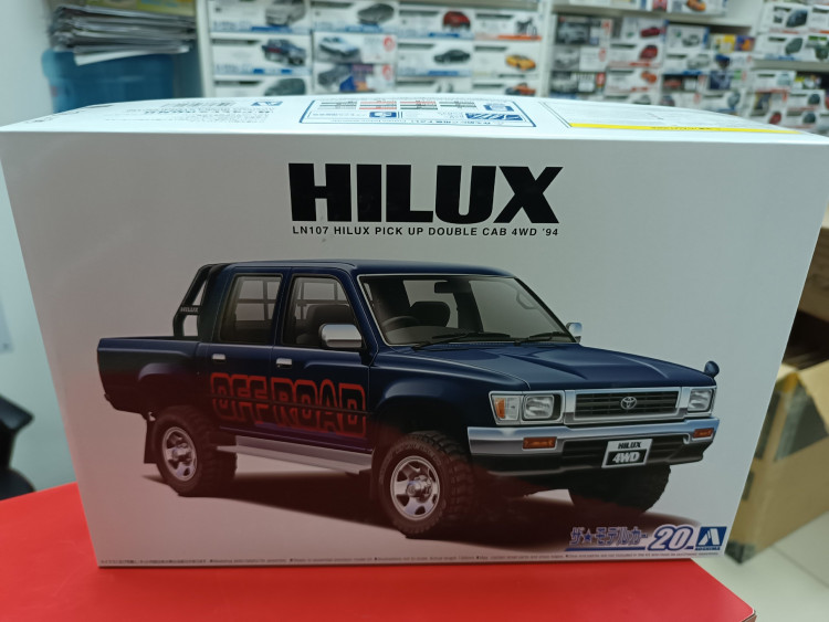 06217 Toyota Hi-Lux Pick Up Double Cab 4WD '94 1:24 Aoshima