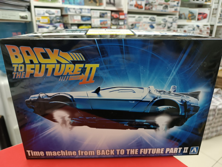 06437 Time machine from Back to the Future part II (NEW!)