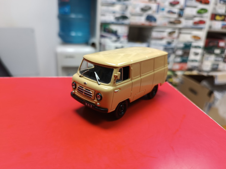 Автолегенды СССР и Соцстран №191 УАЗ-450 