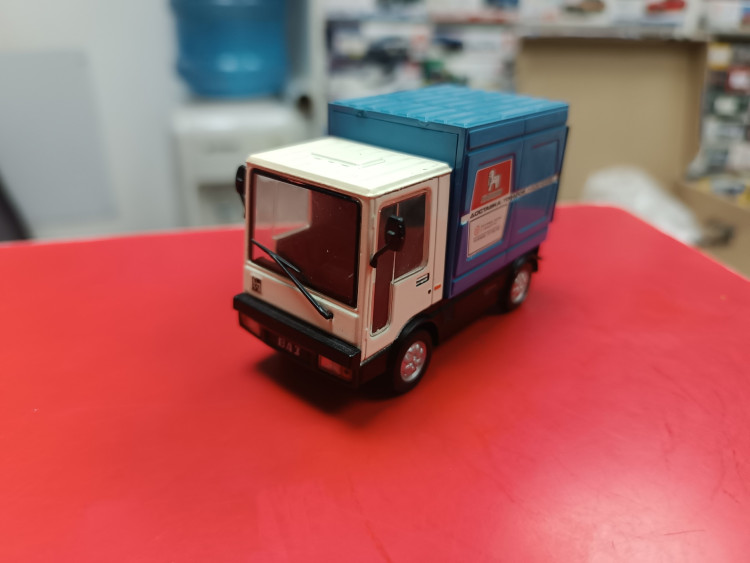 Автолегенды СССР №140 ВАЗ-2802 "Пони"  1:43 Deagostini